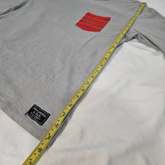 Abercrombie & Fitch - Men's Long-Sleeve Striped Pocket Tee Grey Medium - Picture 3 of 15